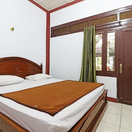 Borneo Hostel Jakarta Extérieur photo