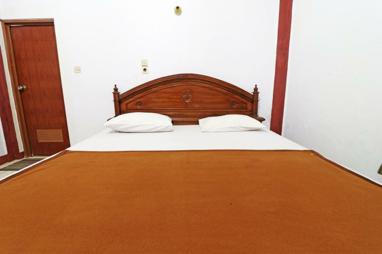 Borneo Hostel Jakarta Extérieur photo