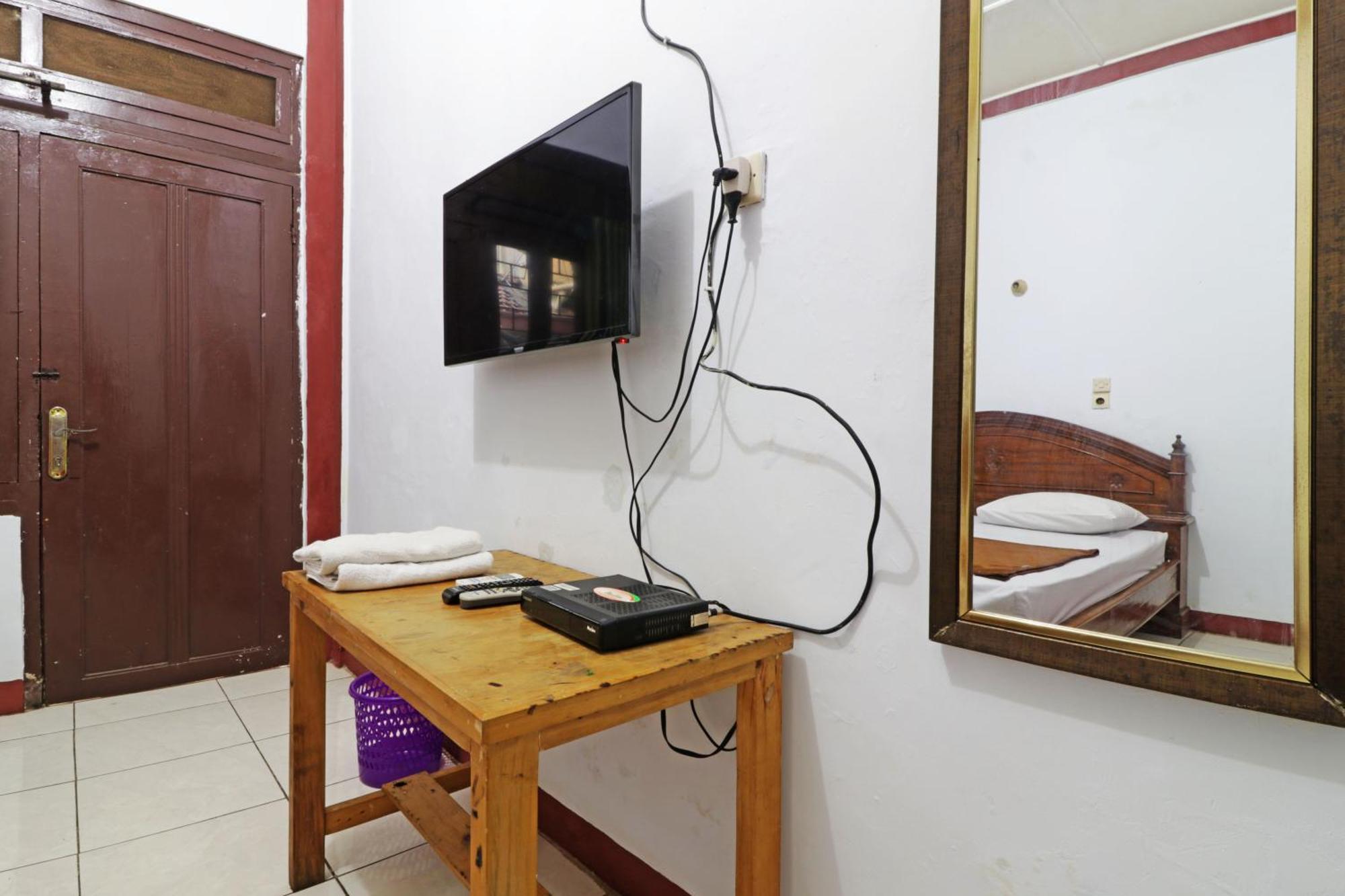 Borneo Hostel Jakarta Extérieur photo