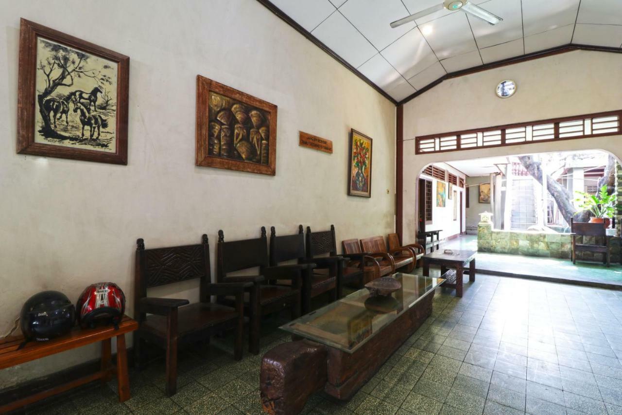 Borneo Hostel Jakarta Extérieur photo