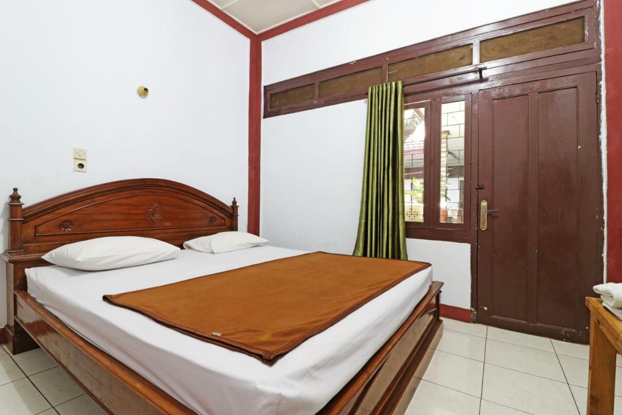 Borneo Hostel Jakarta Extérieur photo