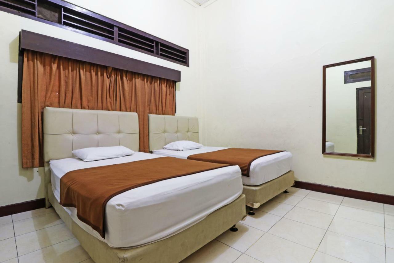 Borneo Hostel Jakarta Extérieur photo