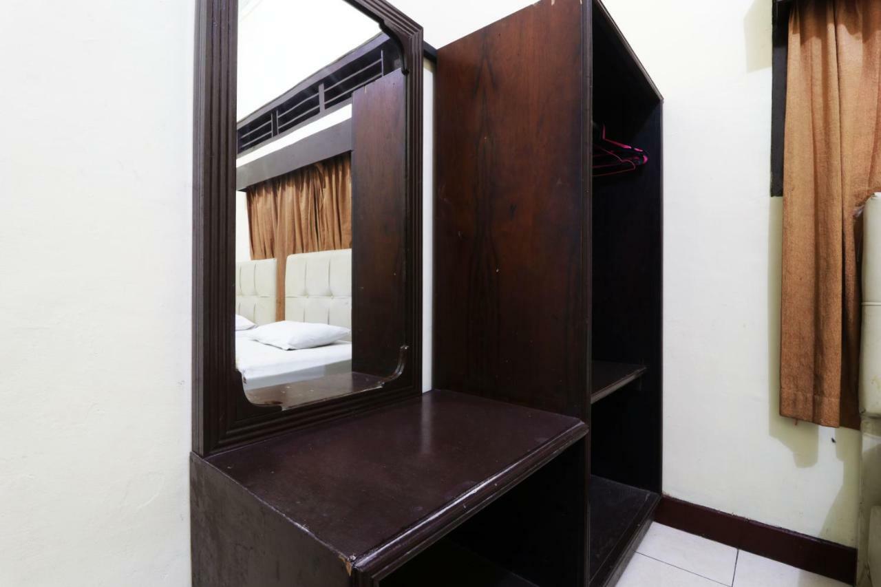 Borneo Hostel Jakarta Extérieur photo